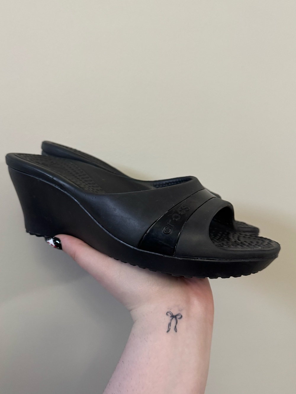 Crocs Sassari women’s wedge heel sandals 💜